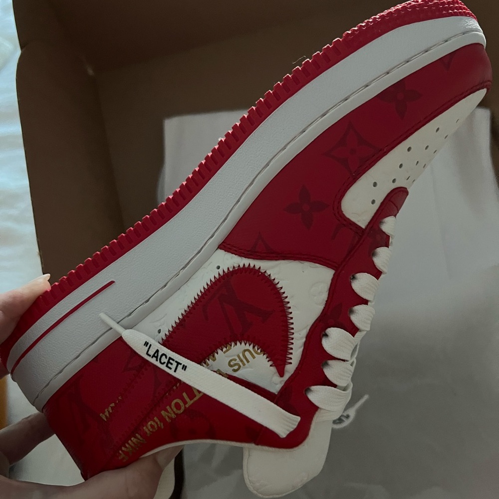 Nike
x Louis Vuitton Air Force 1 sneakers - Picture 4 of 8